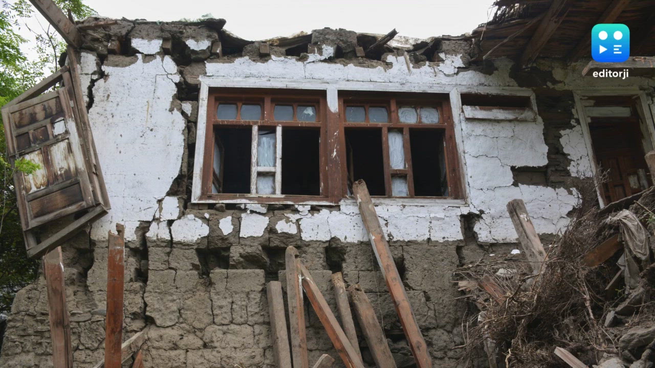 Afghanistan quake death toll rises to 900 as search for survivors continues in mountainous region