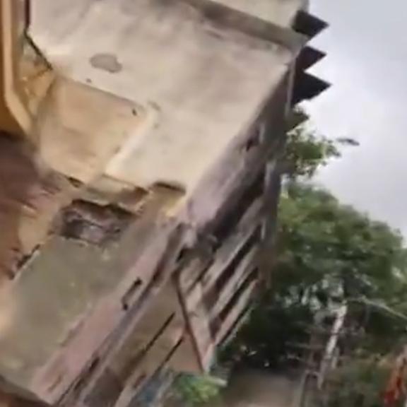 Dramatic building collapse in Bengaluru caught on camera | Editorji