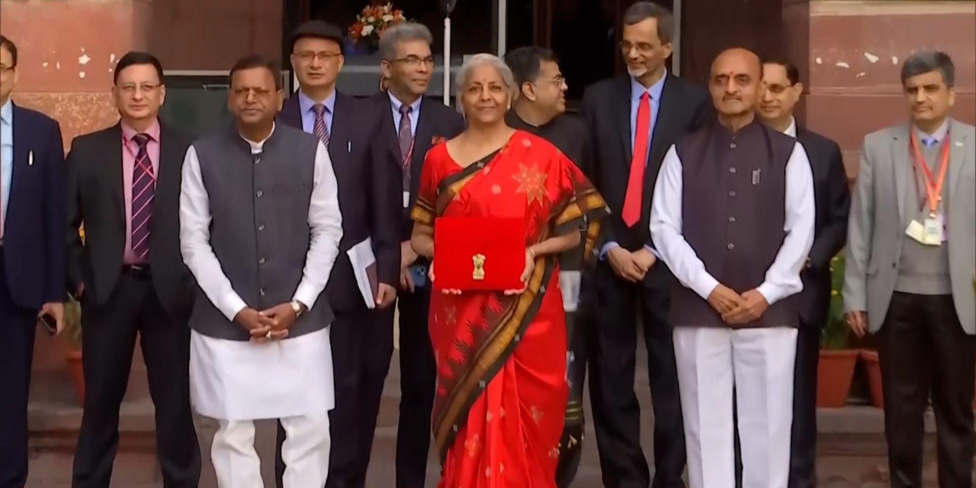 Budget 2023 Finance Minister Nirmala Sitharaman Reaches Ministry Ahead Of Parliament Speech Budget 2023 Finance Minister Nirmala Sitharaman Reaches Ministry Ahead Of Parliament Speech