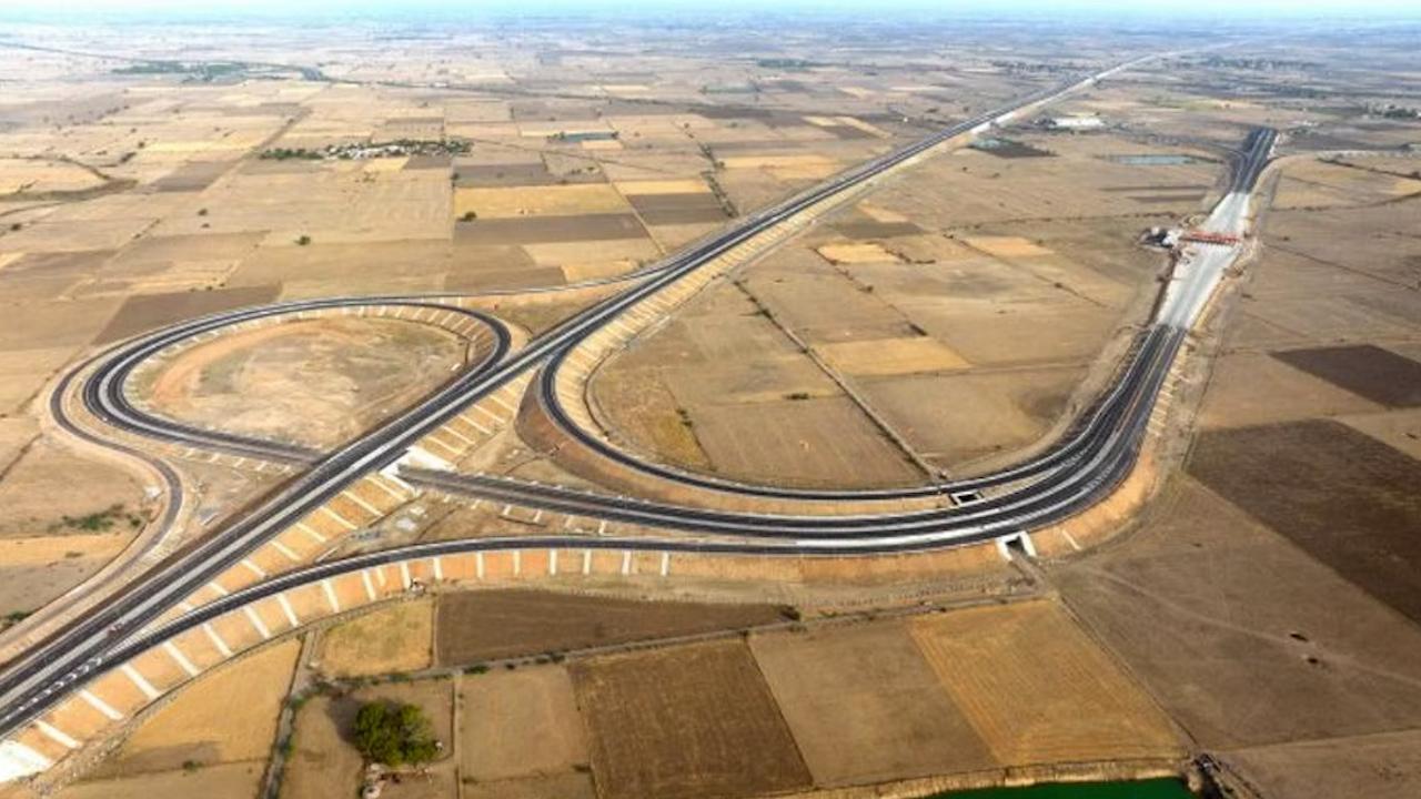 Expedite completion of Ganga Expressway before Mahakumbh 2025: UP CM ...